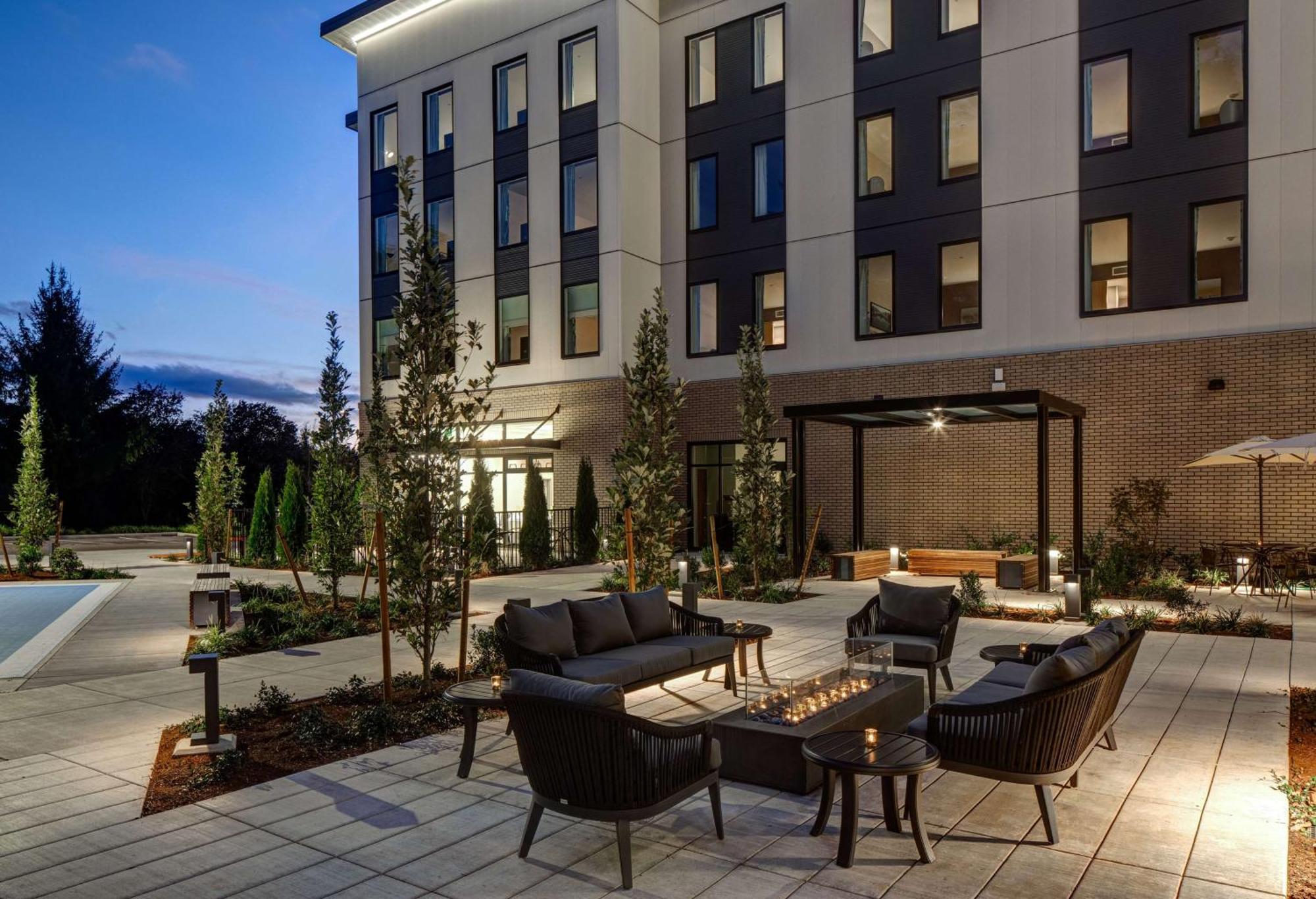 Hilton Garden Inn Wilsonville Portland Exterior foto